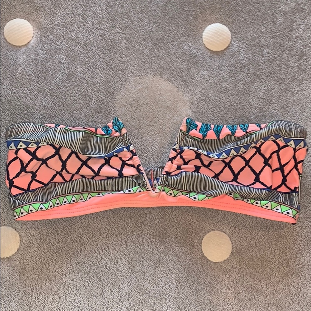 •Mara Hoffman Bikini Top• - Picture 1 of 3